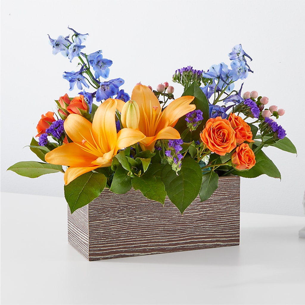 Radiant Citrus Box Bouquet – MARAVILLA'S FLOWER SHOP, Sacramento CA