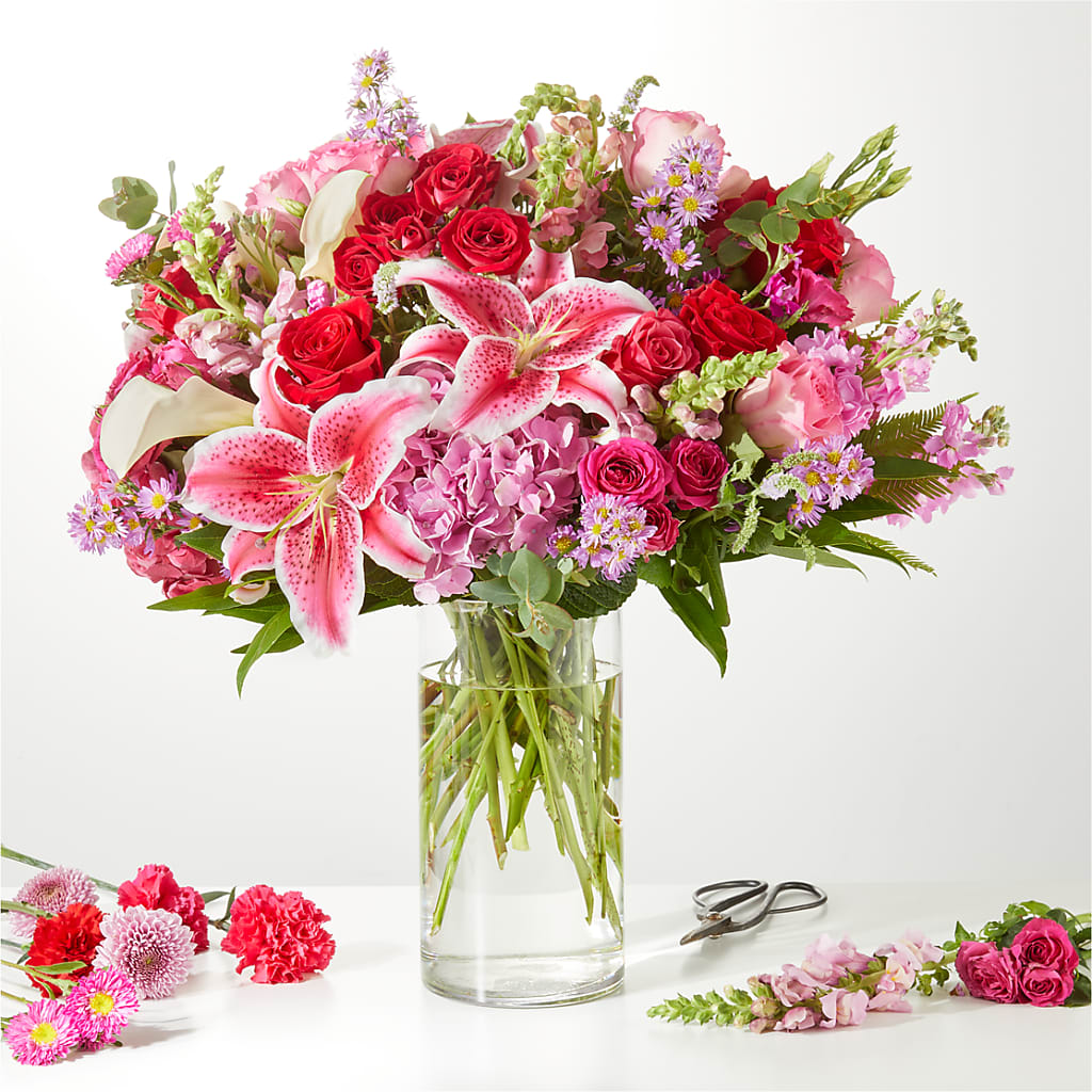 Swooning Over You - A Luxury Florist Original – MARAVILLA'S FLOWER SHOP, Sacramento CA