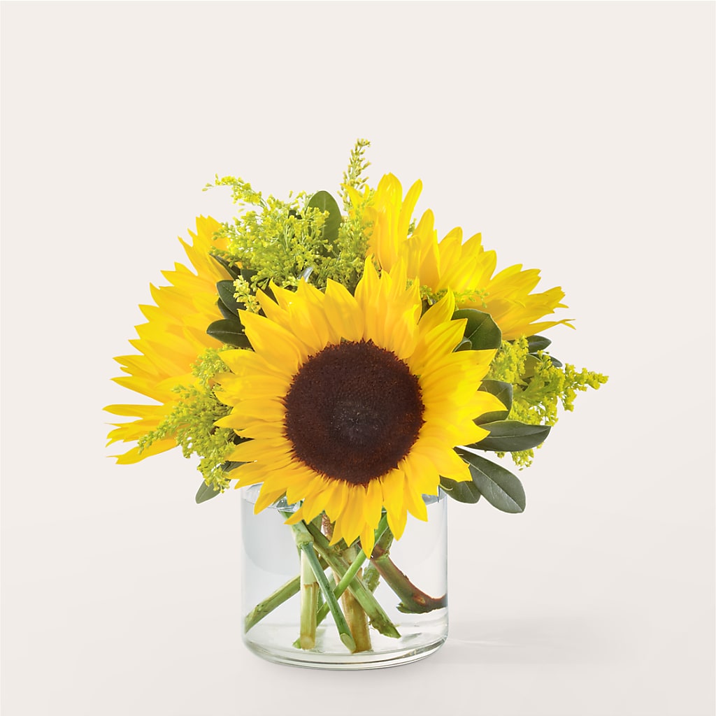 Beaming Sunflower Bouquet – MARAVILLA'S FLOWER SHOP, Sacramento CA