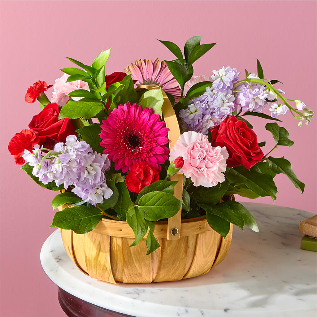 Pink Picnic Basket – MARAVILLA'S FLOWER SHOP, Sacramento CA