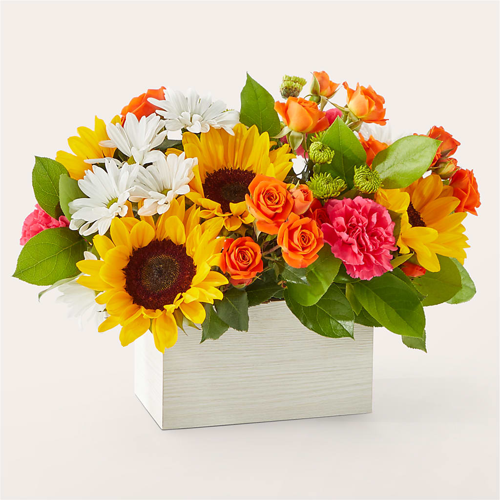 Sun-drenched Blooms Box Bouquet – MARAVILLA'S FLOWER SHOP, Sacramento CA